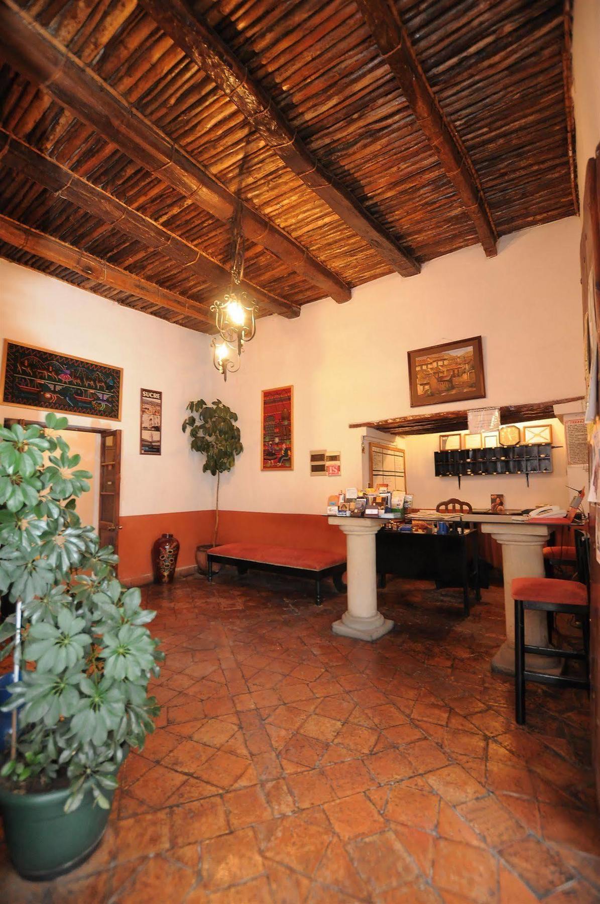 Hostal Recoleta Sur سوكر المظهر الخارجي الصورة