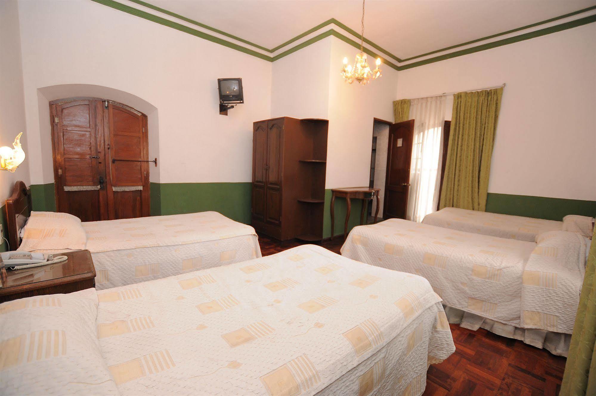 Hostal Recoleta Sur سوكر المظهر الخارجي الصورة