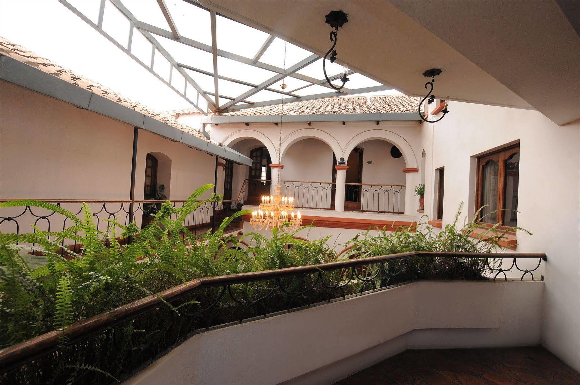 Hostal Recoleta Sur سوكر المظهر الخارجي الصورة